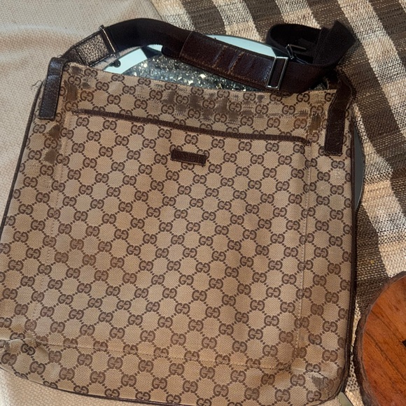 💯Gucci Tan and Brown Monogram Messenger Bag